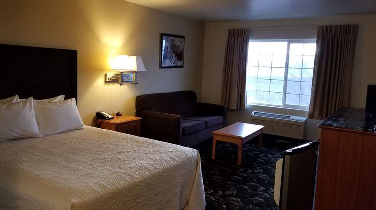 Grand View Inn and Suites Room