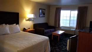 Grand View Inn and Suites