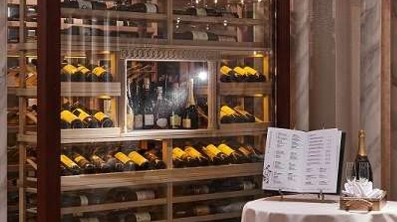 <b>Riviera Hotel Taipei Restaurant</b>. Images powered by <a href="https://iceportal.shijigroup.com/" title="IcePortal" target="_blank">IcePortal</a>.