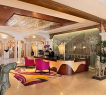 Riviera Hotel Taipei Lobby