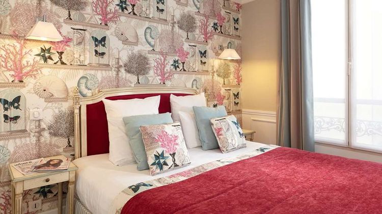Le Relais St Jacques Hotel Room