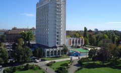 North Star Continental Resort