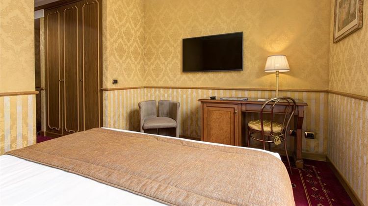 Marcella Royal Hotel Room