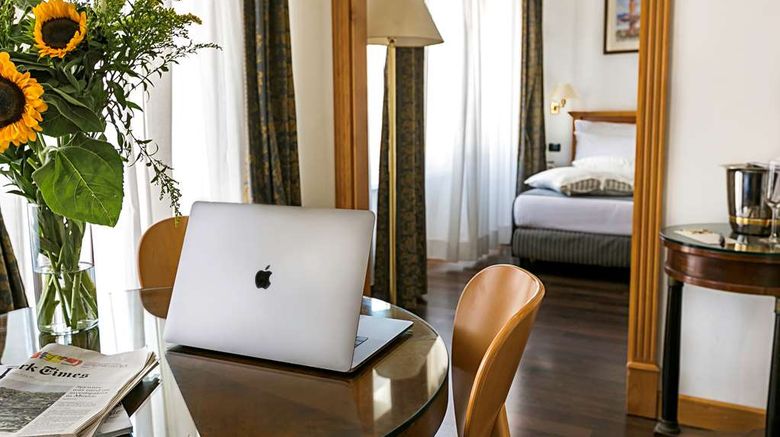 <b>Diplomatic Hotel Room</b>. Images powered by <a href="https://iceportal.shijigroup.com/" title="IcePortal" target="_blank">IcePortal</a>.