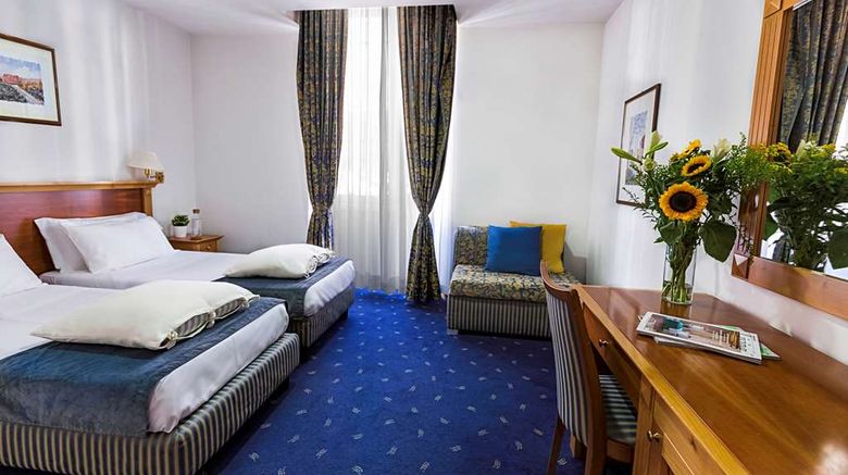 <b>Diplomatic Hotel Room</b>. Images powered by <a href="https://iceportal.shijigroup.com/" title="IcePortal" target="_blank">IcePortal</a>.