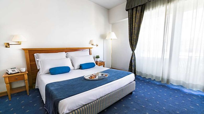 <b>Diplomatic Hotel Room</b>. Images powered by <a href="https://iceportal.shijigroup.com/" title="IcePortal" target="_blank">IcePortal</a>.