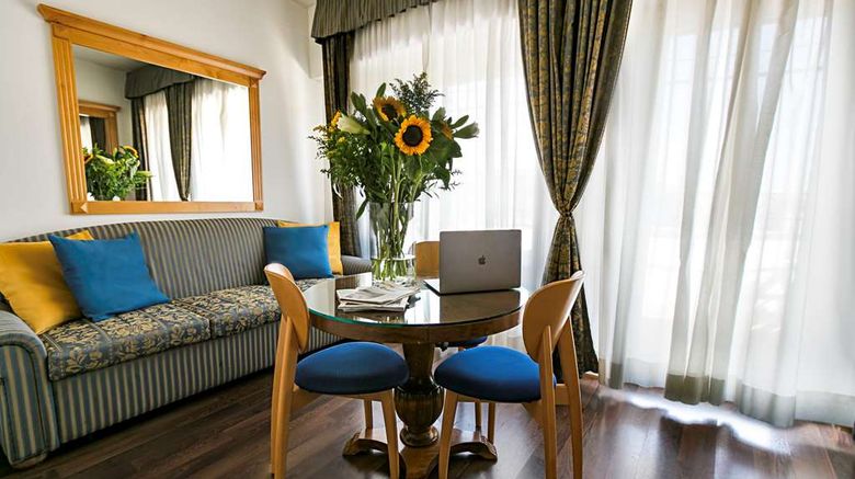 <b>Diplomatic Hotel Suite</b>. Images powered by <a href="https://iceportal.shijigroup.com/" title="IcePortal" target="_blank">IcePortal</a>.