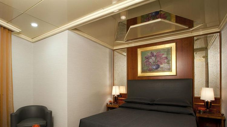 Hotel Valadier Room