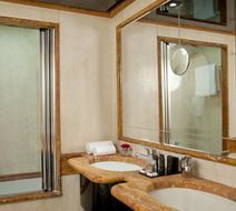 Hotel Valadier Room
