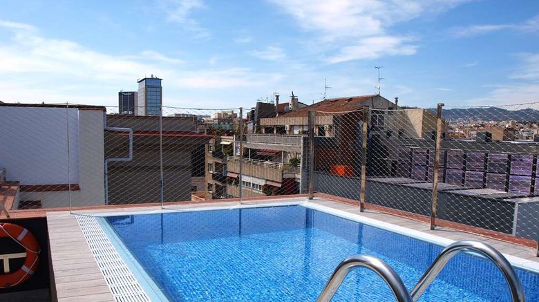 <b>Hotel Catalonia Gracia Pool</b>. Images powered by <a href="https://iceportal.shijigroup.com/" title="IcePortal" target="_blank">IcePortal</a>.