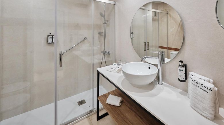 <b>Hotel Catalonia Gracia Room</b>. Images powered by <a href="https://iceportal.shijigroup.com/" title="IcePortal" target="_blank">IcePortal</a>.