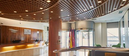 Silken Luis de Leon Lobby