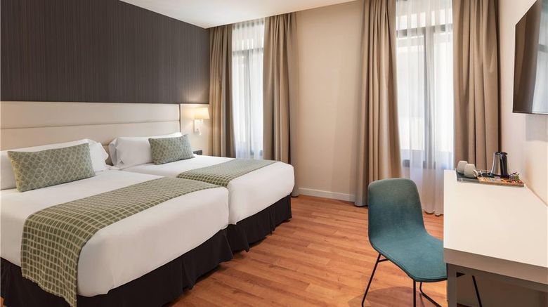 <b>Catalonia Plaza Mayor Salamanca Room</b>. Images powered by <a href="https://iceportal.shijigroup.com/" title="IcePortal" target="_blank">IcePortal</a>.
