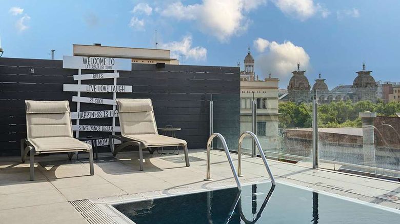 <b>Catalonia Born Hotel Pool</b>. Images powered by <a href="https://iceportal.shijigroup.com/" title="IcePortal" target="_blank">IcePortal</a>.