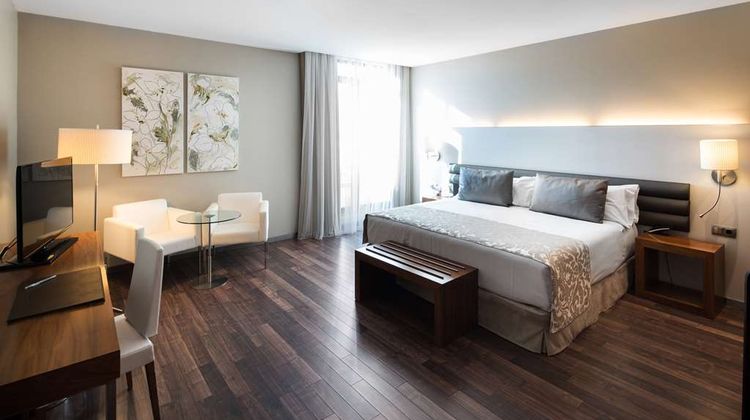 Catalonia Ramblas Hotel Suite