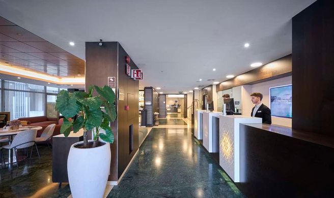 Catalonia Rigoletto Lobby