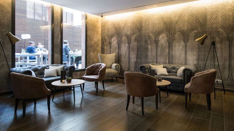 Catalonia Catedral Hotel Lobby