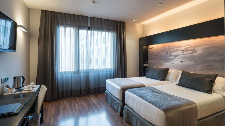 Catalonia Catedral Hotel Room