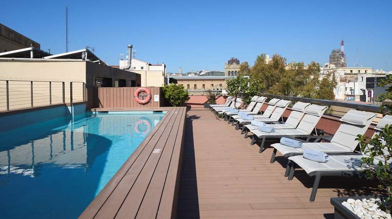 <b>Catalonia Catedral Hotel Pool</b>. Images powered by <a href="https://iceportal.shijigroup.com/" title="IcePortal" target="_blank">IcePortal</a>.