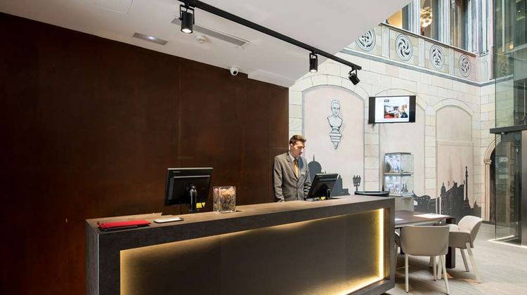 Catalonia Catedral Hotel Lobby