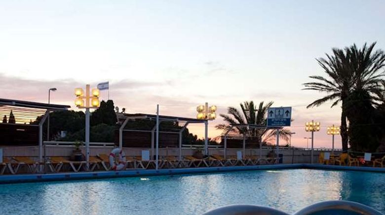 <b>Dan Panorama Haifa Pool</b>. Images powered by <a href="https://iceportal.shijigroup.com/" title="IcePortal" target="_blank">IcePortal</a>.