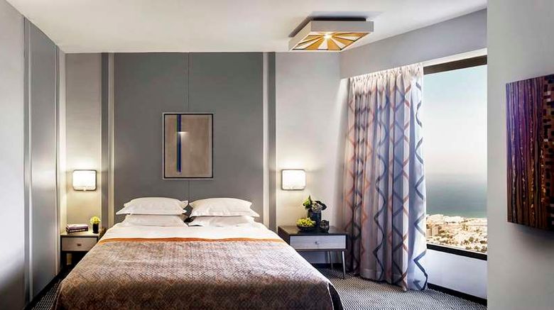 <b>Dan Panorama Haifa Room</b>. Images powered by <a href="https://iceportal.shijigroup.com/" title="IcePortal" target="_blank">IcePortal</a>.