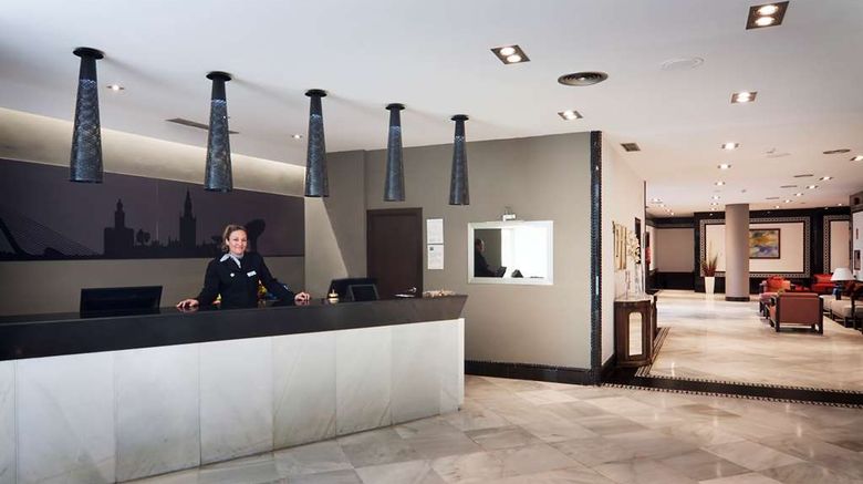 <b>Catalonia Hispalis Lobby</b>. Images powered by <a href="https://iceportal.shijigroup.com/" title="IcePortal" target="_blank">IcePortal</a>.