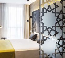 Catalonia Giralda Hotel Room