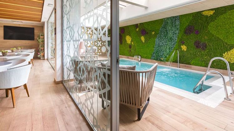 Catalonia Giralda Hotel Pool
