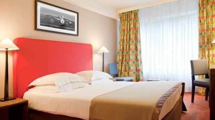 New Hotel Charlemagne Room