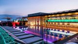 <b>Catalonia Barcelona Plaza Pool</b>. Images powered by <a href="https://iceportal.shijigroup.com/" title="IcePortal" target="_blank">IcePortal</a>.