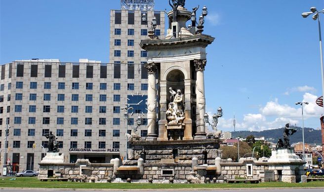 Catalonia Barcelona Plaza Exterior
