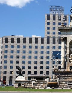 Catalonia Barcelona Plaza