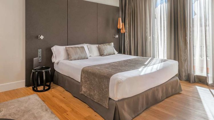 Catalonia Gran Via Room