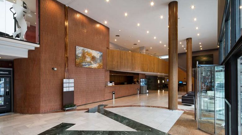 <b>Catalonia Gran Hotel Verdi Lobby</b>. Images powered by <a href="https://iceportal.shijigroup.com/" title="IcePortal" target="_blank">IcePortal</a>.