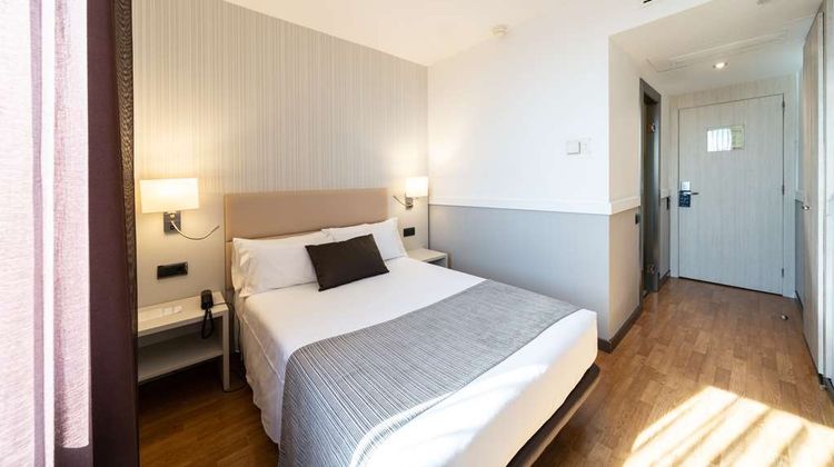Catalonia Gran Hotel Verdi Room