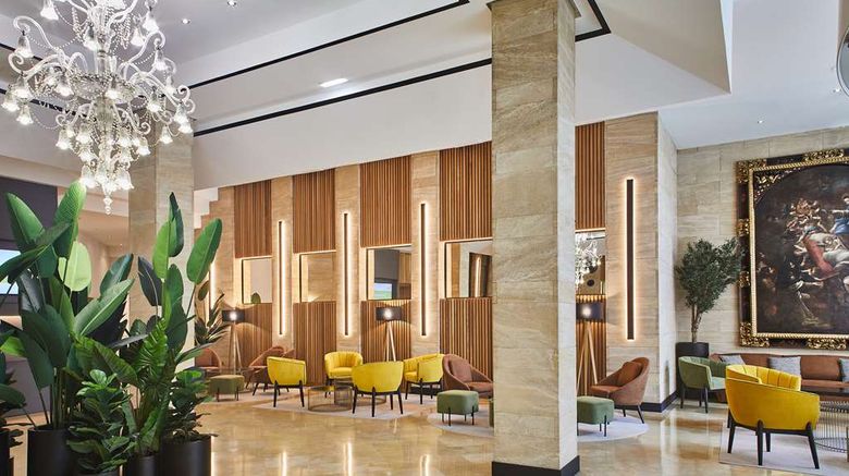 <b>Silken Reino de Aragon Lobby</b>. Images powered by <a href="https://iceportal.shijigroup.com/" title="IcePortal" target="_blank">IcePortal</a>.