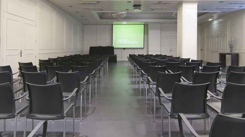 <b>Silken Reino de Aragon Meeting</b>. Images powered by <a href="https://iceportal.shijigroup.com/" title="IcePortal" target="_blank">IcePortal</a>.