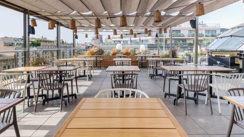 <b>Silken Gran Hotel Havana Restaurant</b>. Images powered by <a href="https://iceportal.shijigroup.com/" title="IcePortal" target="_blank">IcePortal</a>.