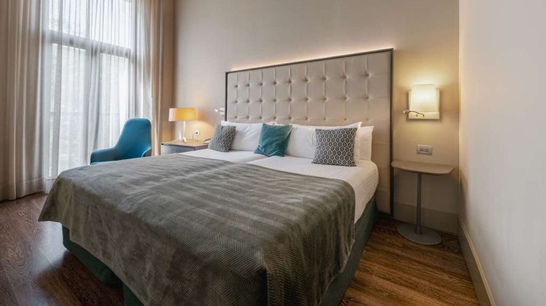 <b>Silken Gran Hotel Havana Room</b>. Images powered by <a href="https://iceportal.shijigroup.com/" title="IcePortal" target="_blank">IcePortal</a>.