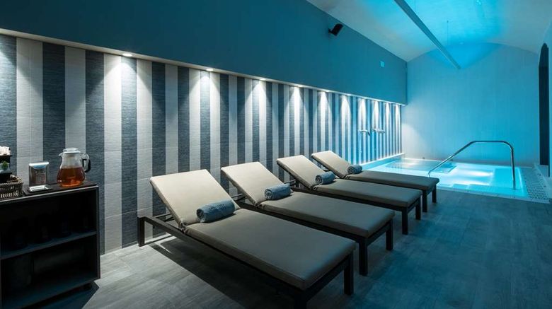 <b>Catalonia Plaza Cataluna Health</b>. Images powered by <a href="https://iceportal.shijigroup.com/" title="IcePortal" target="_blank">IcePortal</a>.