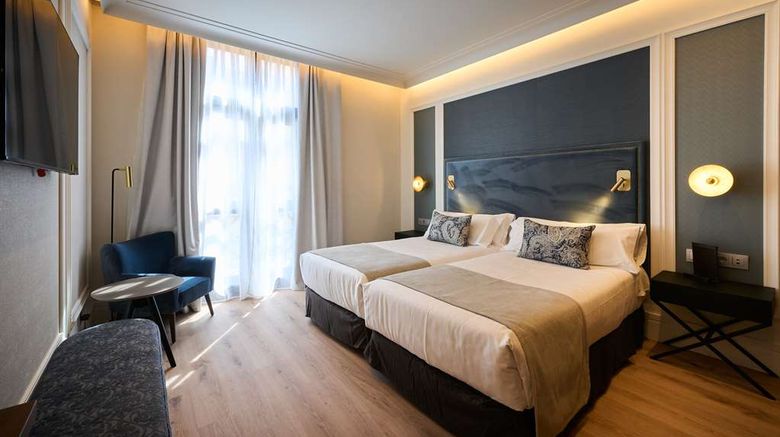 <b>Catalonia Plaza Cataluna Room</b>. Images powered by <a href="https://iceportal.shijigroup.com/" title="IcePortal" target="_blank">IcePortal</a>.
