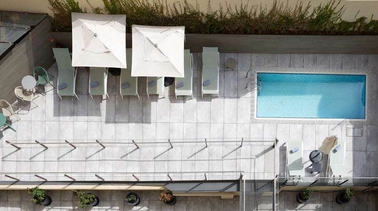 Catalonia Diagonal Centro Pool