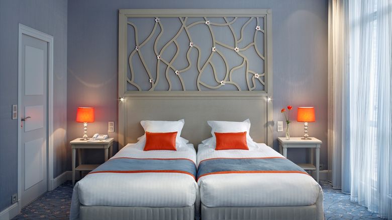 <b>Hotel Splendid Etoile Room</b>. Images powered by <a href="https://iceportal.shijigroup.com/" title="IcePortal" target="_blank">IcePortal</a>.