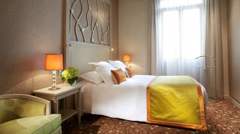 <b>Hotel Splendid Etoile Room</b>. Images powered by <a href="https://iceportal.shijigroup.com/" title="IcePortal" target="_blank">IcePortal</a>.