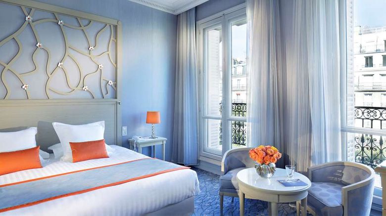 <b>Hotel Splendid Etoile Suite</b>. Images powered by <a href="https://iceportal.shijigroup.com/" title="IcePortal" target="_blank">IcePortal</a>.