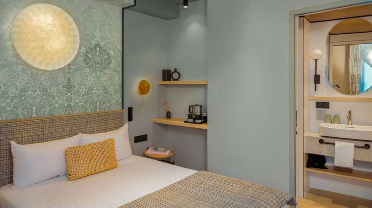 Hotel Louison Room