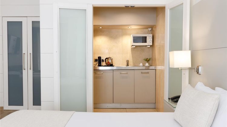 Aparthotel Mariano Cubi Room