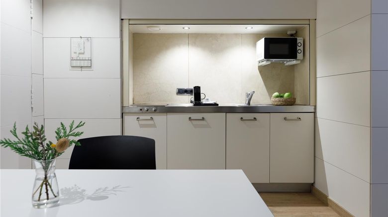 <b>Aparthotel Mariano Cubi Room</b>. Images powered by <a href="https://iceportal.shijigroup.com/" title="IcePortal" target="_blank">IcePortal</a>.