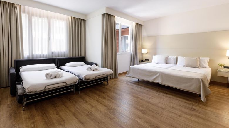 <b>Aparthotel Mariano Cubi Room</b>. Images powered by <a href="https://iceportal.shijigroup.com/" title="IcePortal" target="_blank">IcePortal</a>.